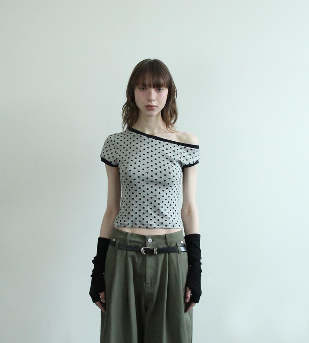 DOT UNBALANCE RINGER TOP (GREY)