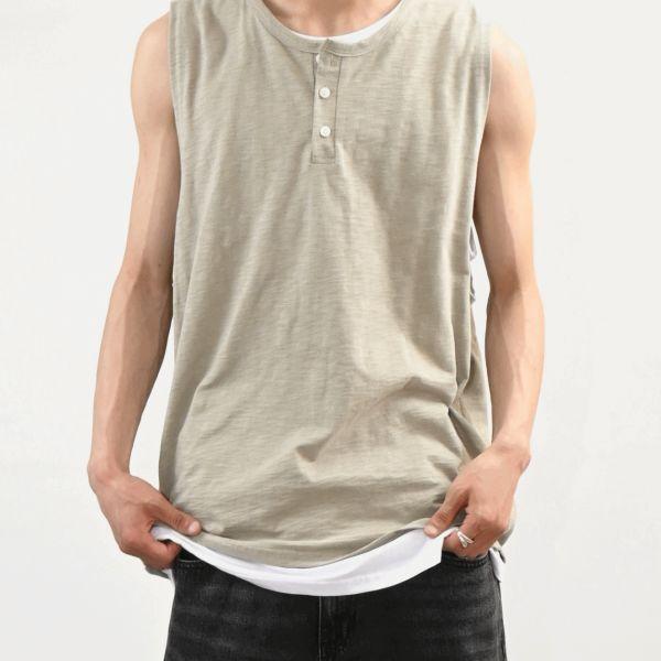 layered henineck vest