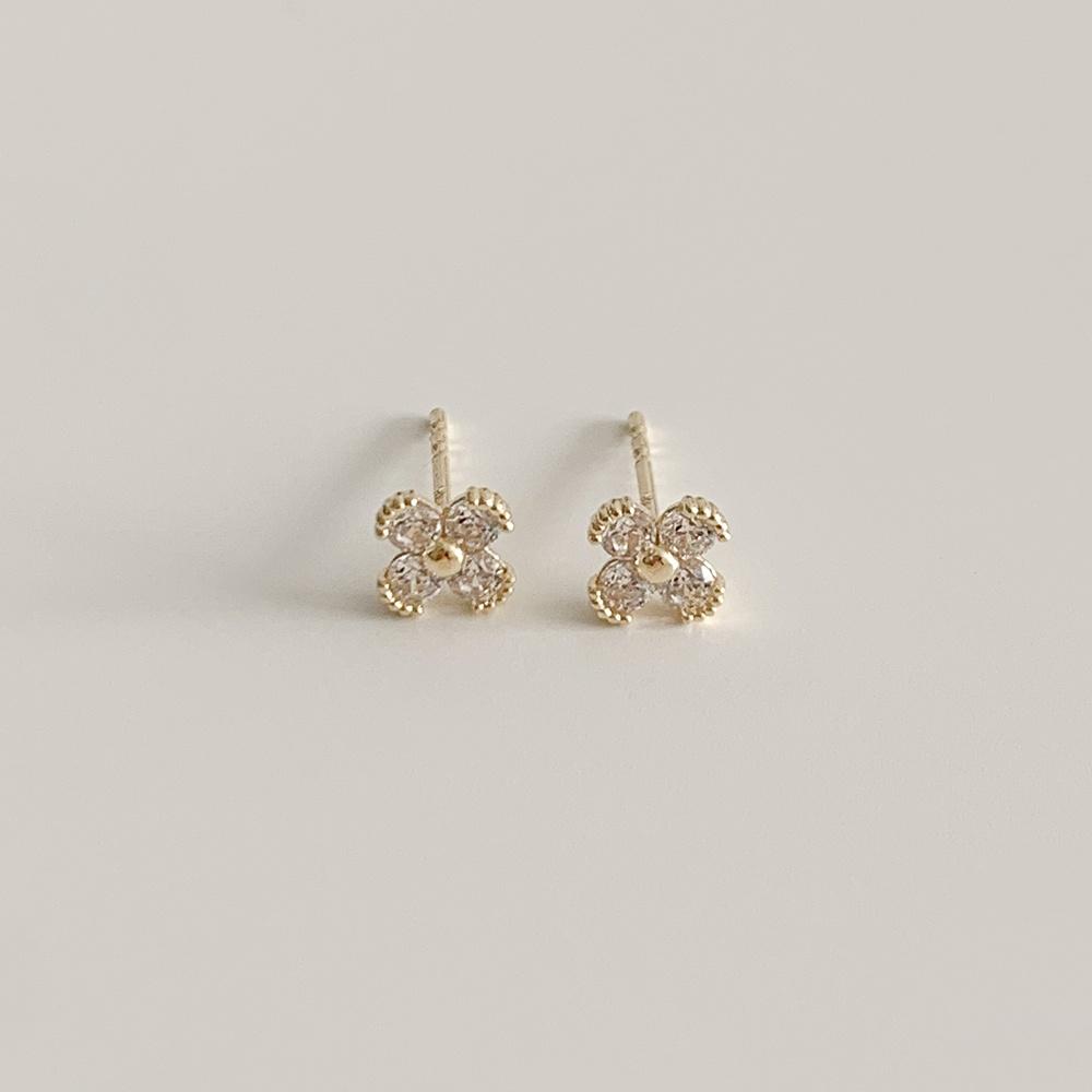 14k 화이트 클로버 귀걸이