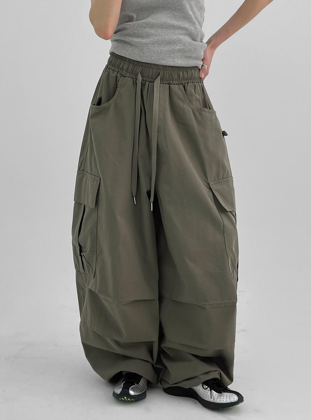 블랙업 [✨봄신상](UNISEX) 반텐 밴딩 와이드 벌룬 카고팬츠