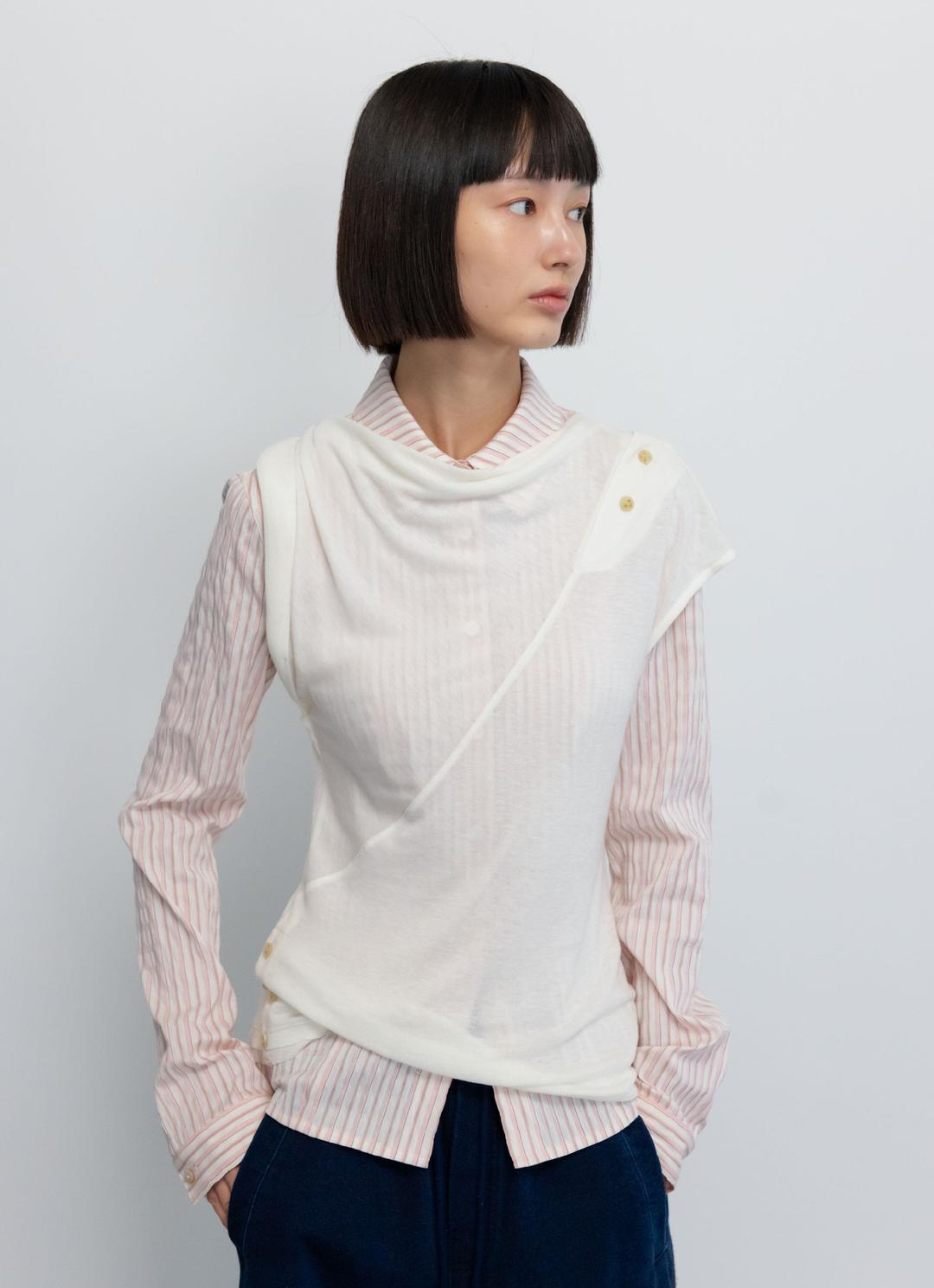 25SS BUTTON SLIT TIGHT TOP / WHITE