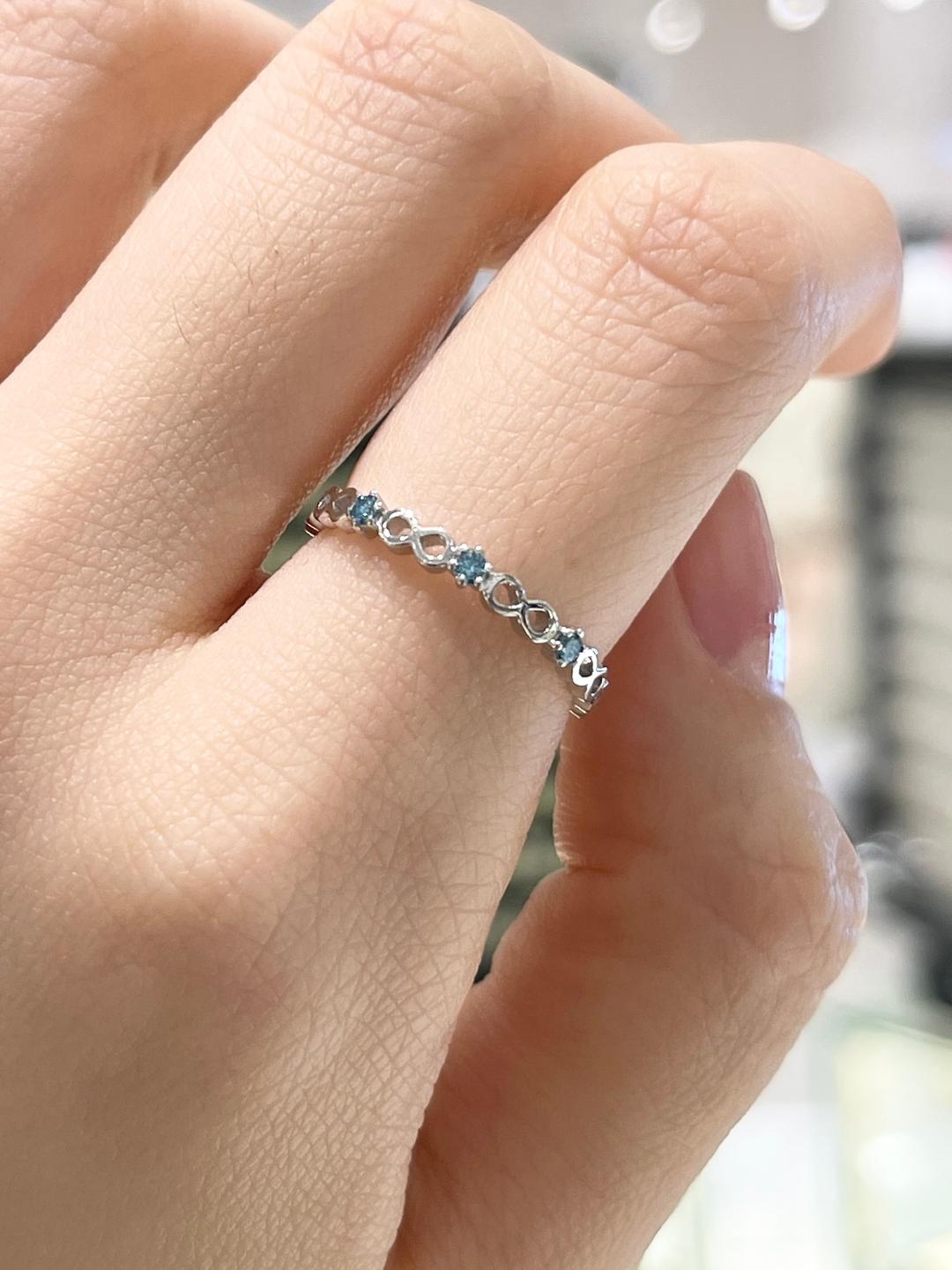 로이드 L-DIAMOND 14K 엔드리스 블루 다이아 반지 LRF22052D