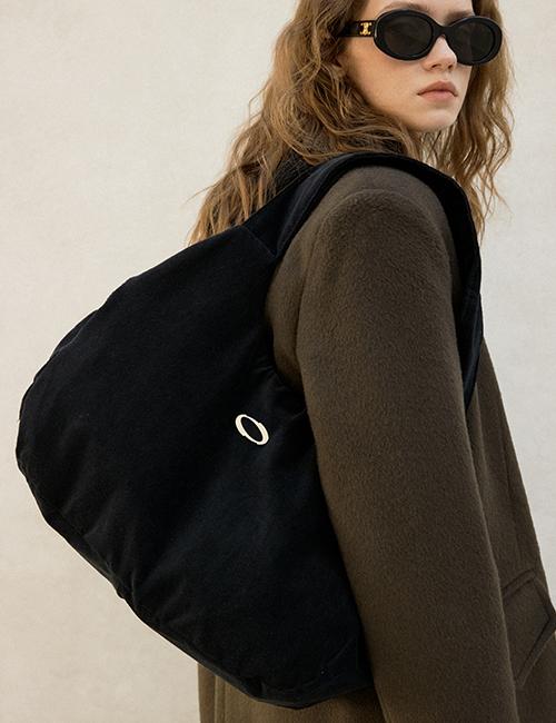 CP2. URBAN VELVET SHOPPER BAG BLACK