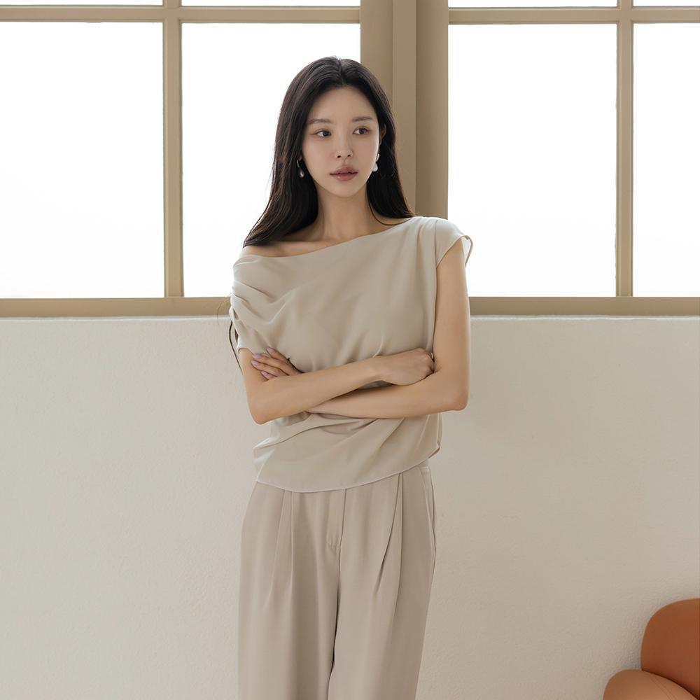 엘레강스 셔링 오프숄더 블라우스