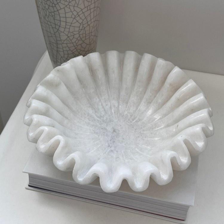 Ripple Bowl Large, White Marble
