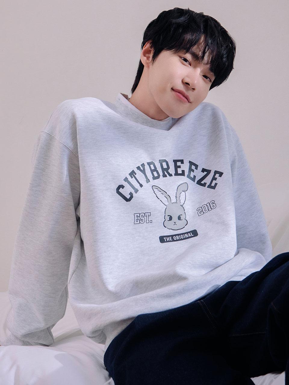 시티 스내피 그래픽 스웨트 셔츠_MELANGE WHITE