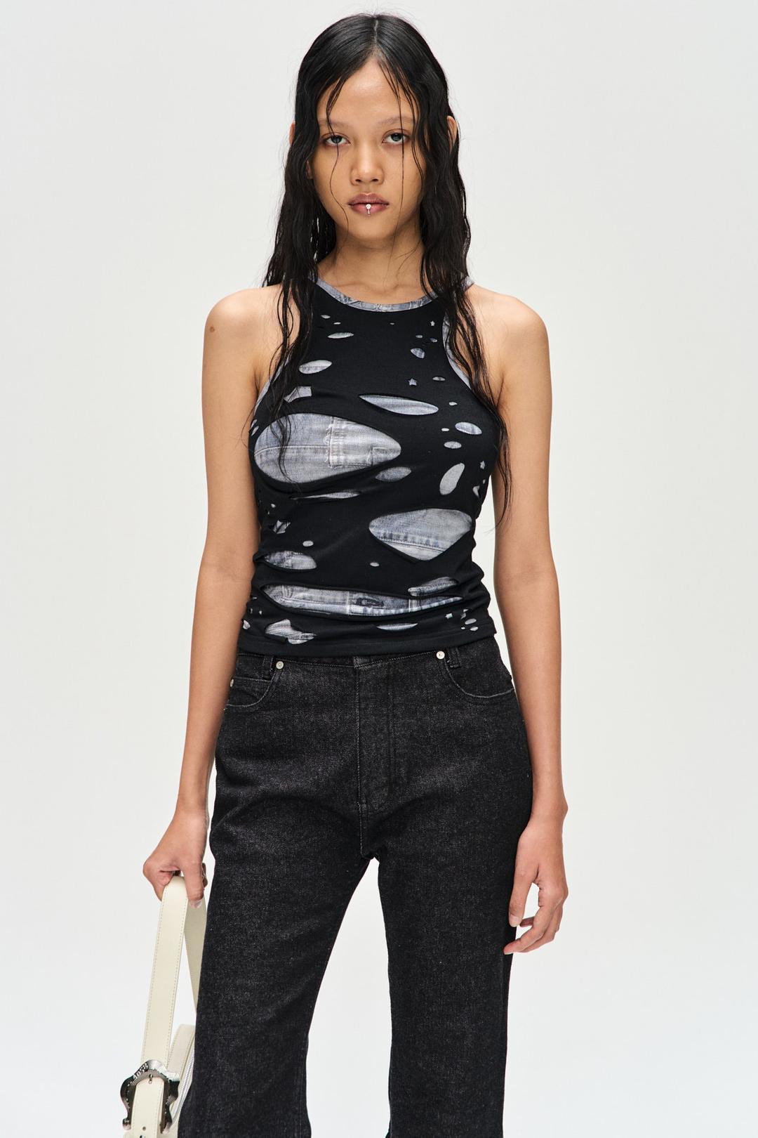 TATY LASER CUT-OUT SLEEVELESS TOP atb1115w(BLACK)