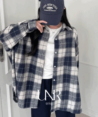 [UAR] [색감존예/부들촉감] (피치기모)박시핏 체크 셔츠