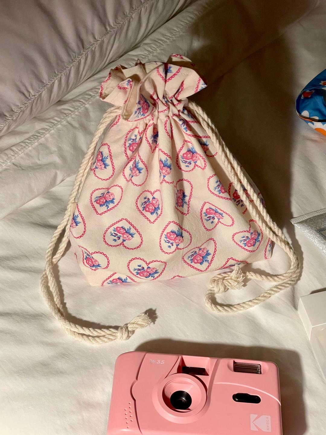 러블리 플로럴 파우치