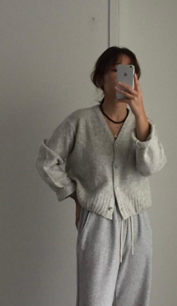 carol 캐롤 트렁크 가디건 울 긴팔 브이넥 니트 (3col)