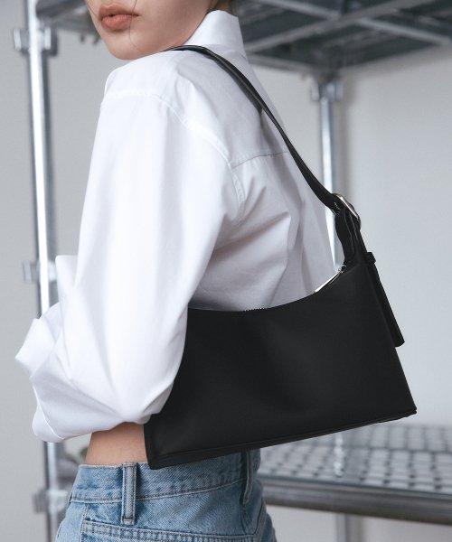 퓨즈 컴팩트 나일론 숄더백 [BLACK]