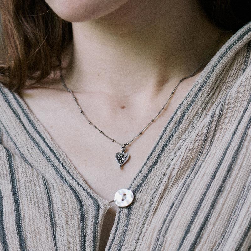 Vintage patterned heart with chain necklace