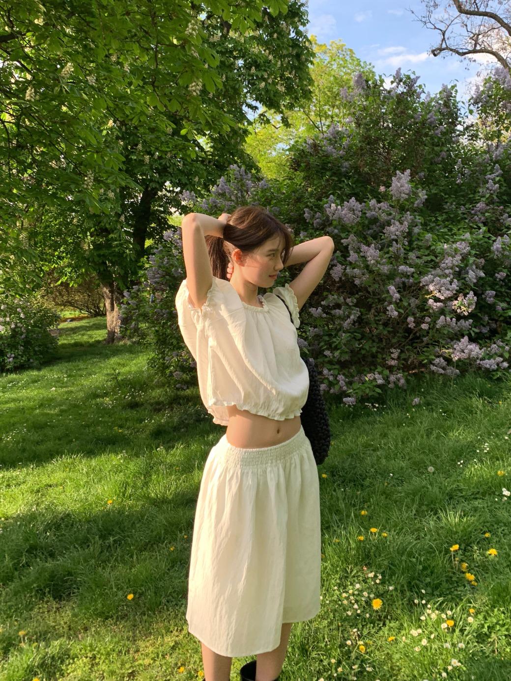 프릴리 DB. Venia Blouse & Skirt Set-Up