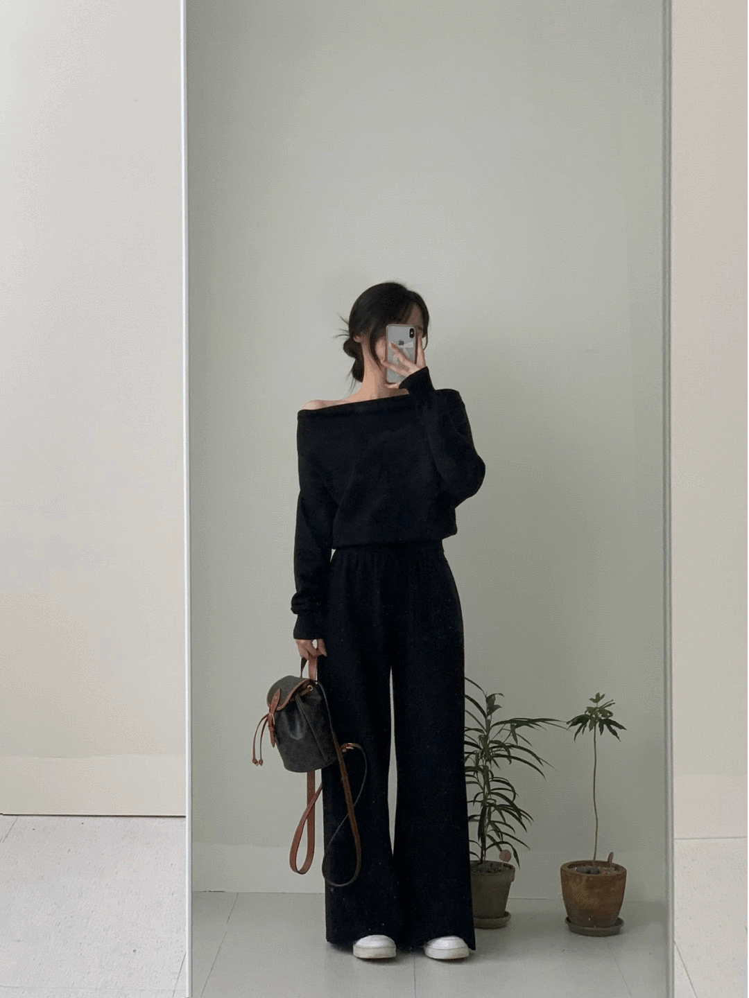 베이 오프숄더 니트셋업