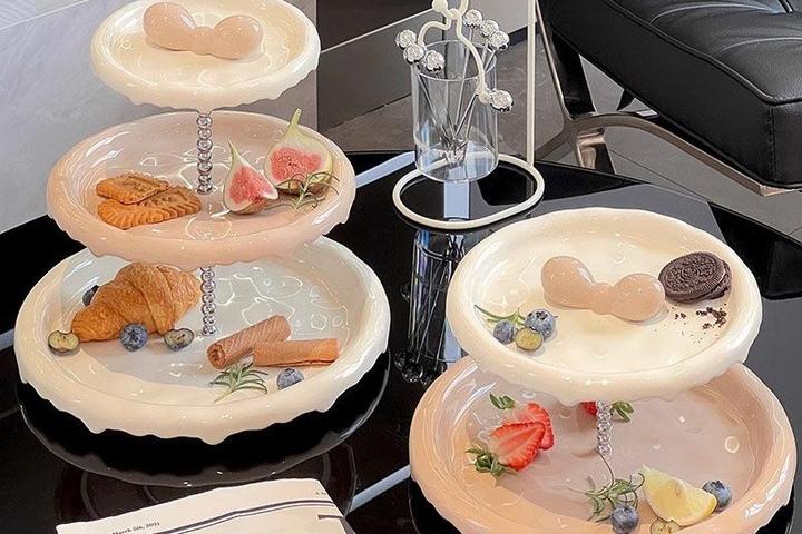 [해외] 인테리어 리본 세라믹 과일 트레이 3단 간식 보관 디저트 트레이