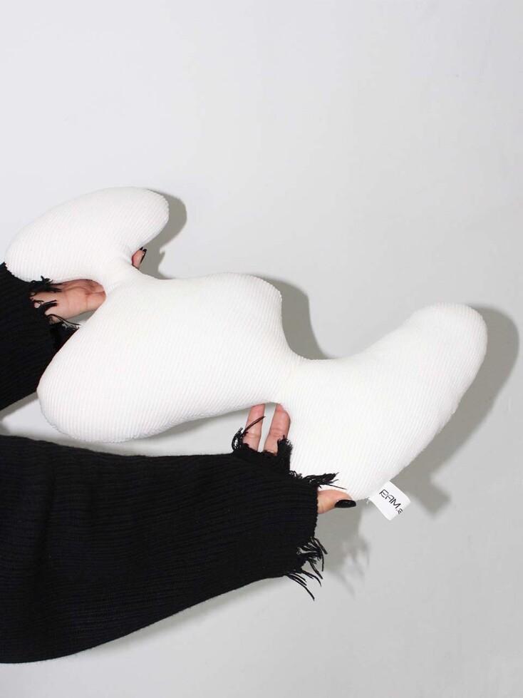 SHADOW| curve object cushion (White) 쿠션