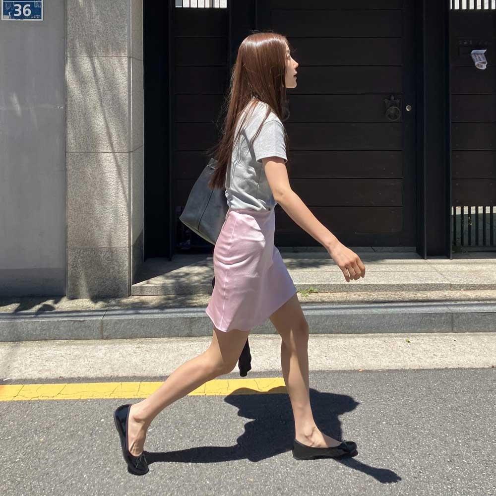 SATIN MINI SKIRT (2COL)