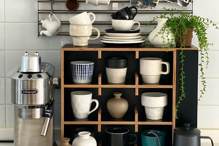 홈카페에 분위기를 더하는 컵선반 4colors