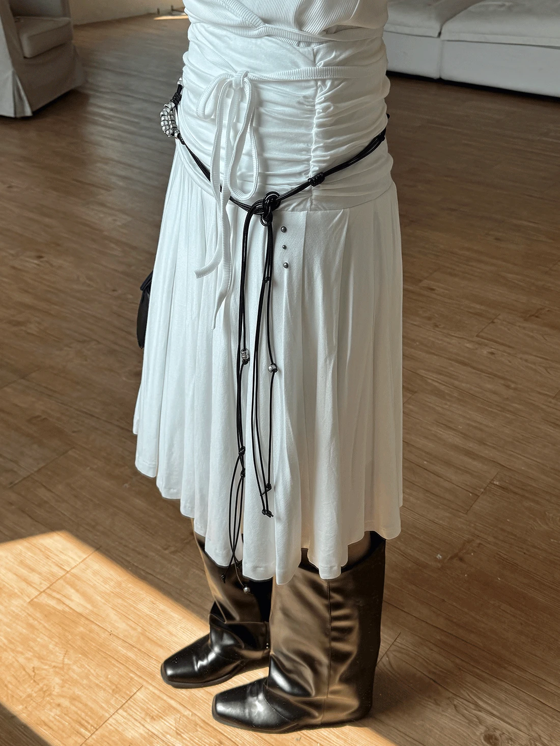 3 STUD PLEATS SKIRTS