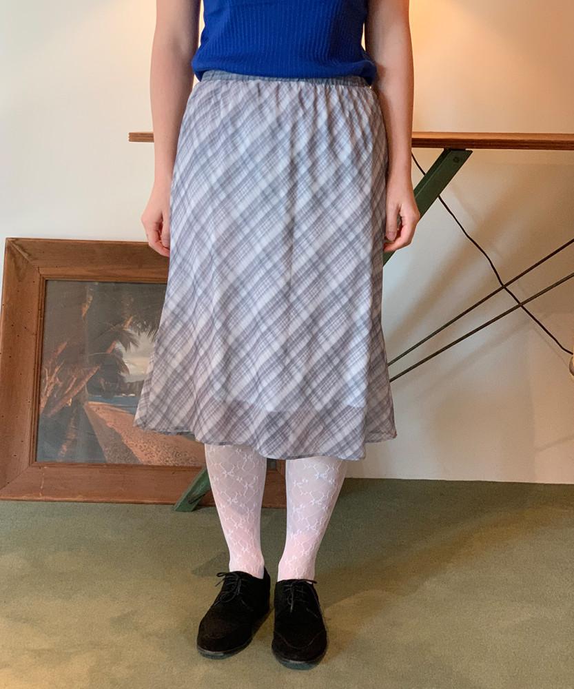 샤이 체크스커트