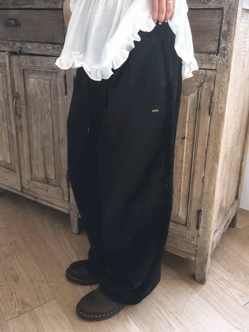 [ootj] 밴딩 레이스 블랙진 (1color)