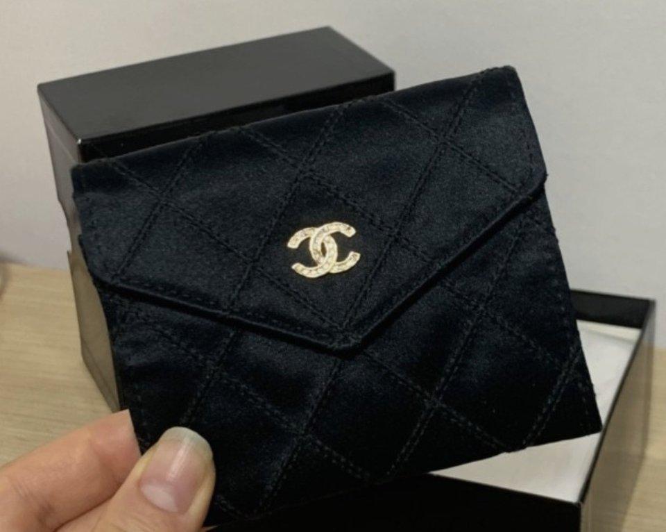 정품 샤넬 샤틴 미니지갑