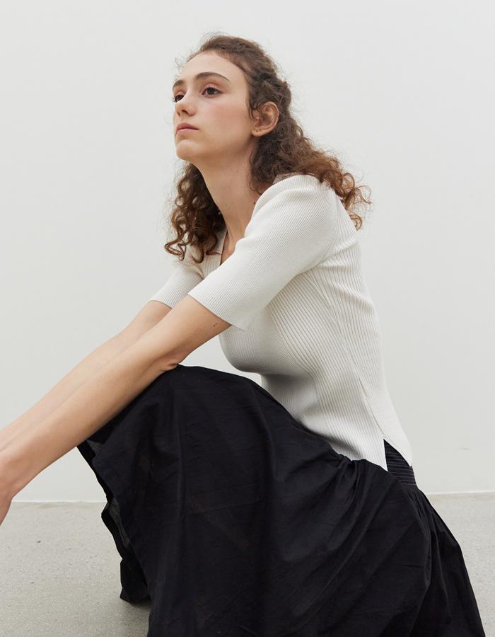 AOI SQUARE KNIT (SAND IVORY)