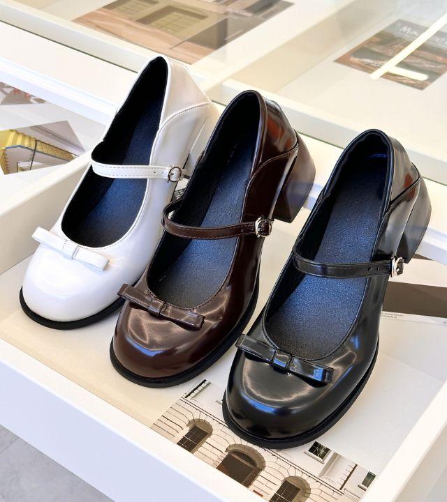 하객룩 리본 에나멜 스트랩 가보시힐 미드힐 메리제인 단화 발라카 BALACA