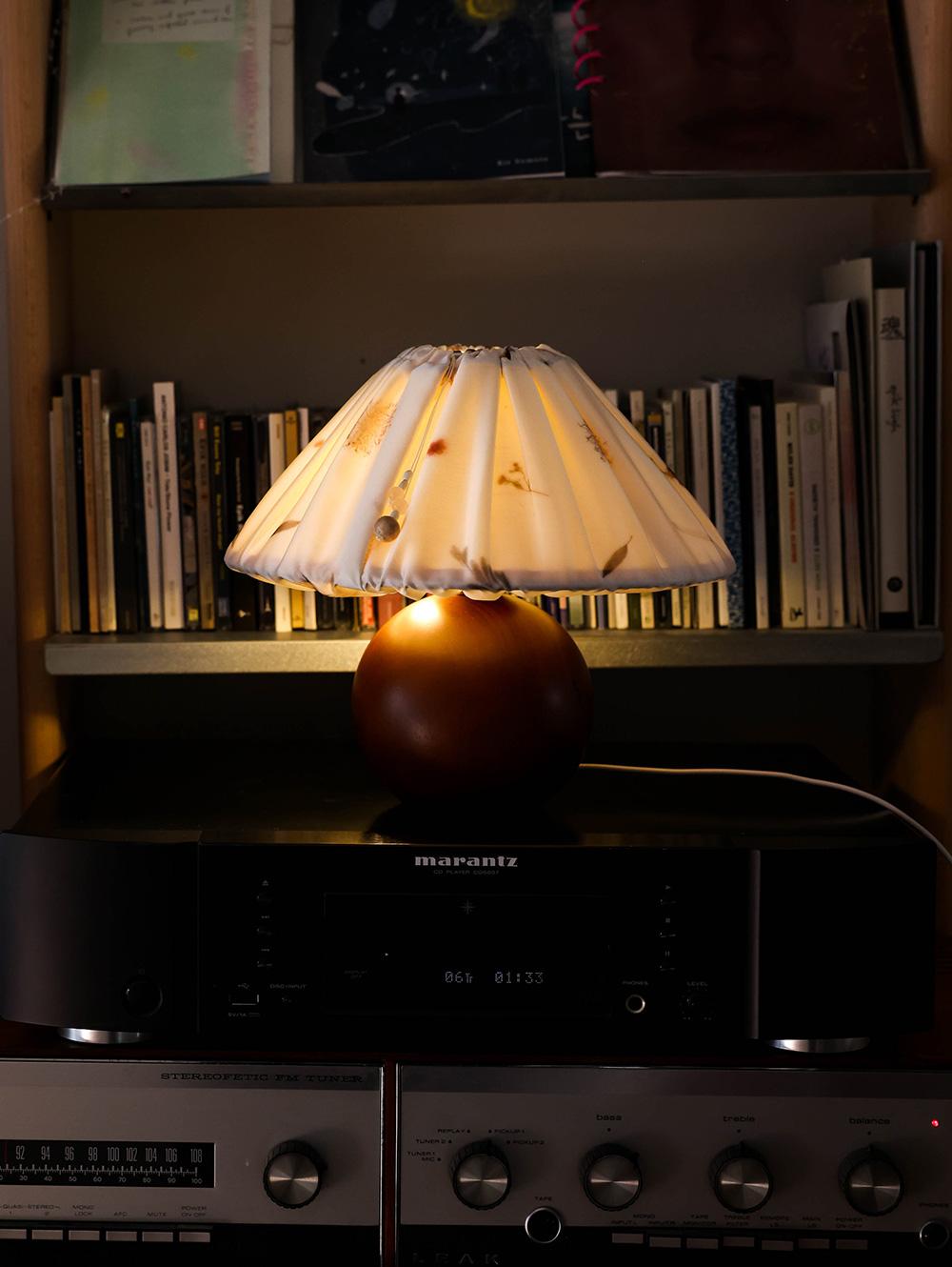 Still Bloom Lamp