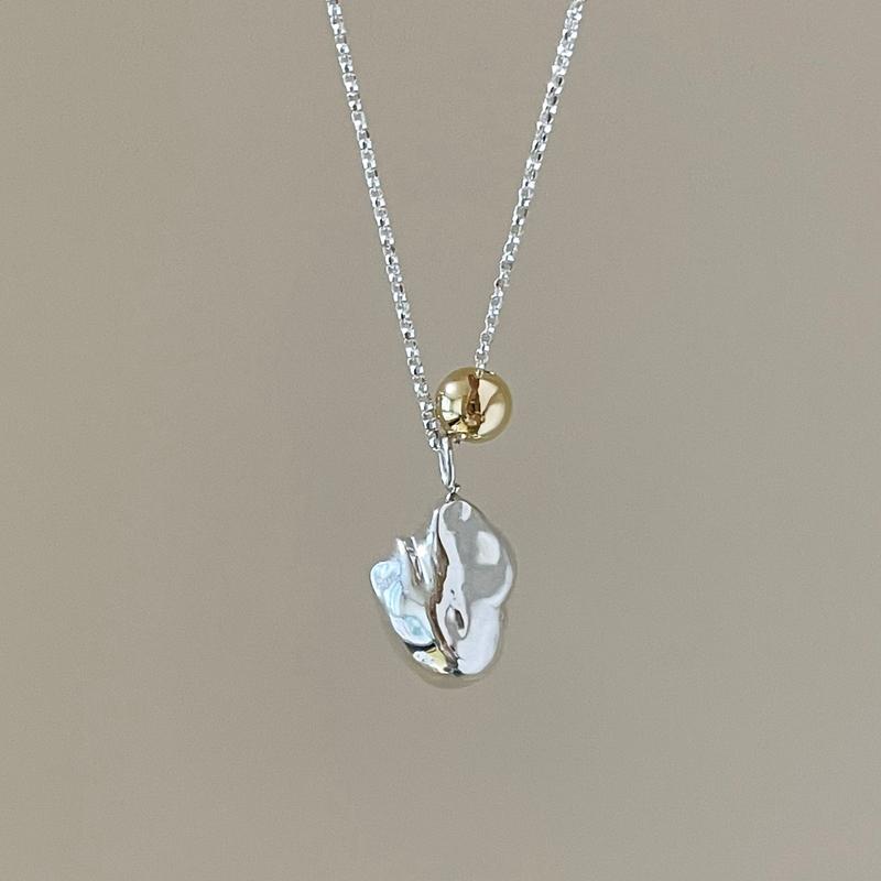 fresh pearl necklace