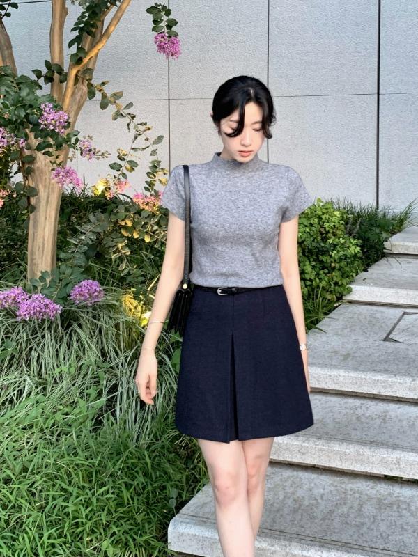 A parted skirt