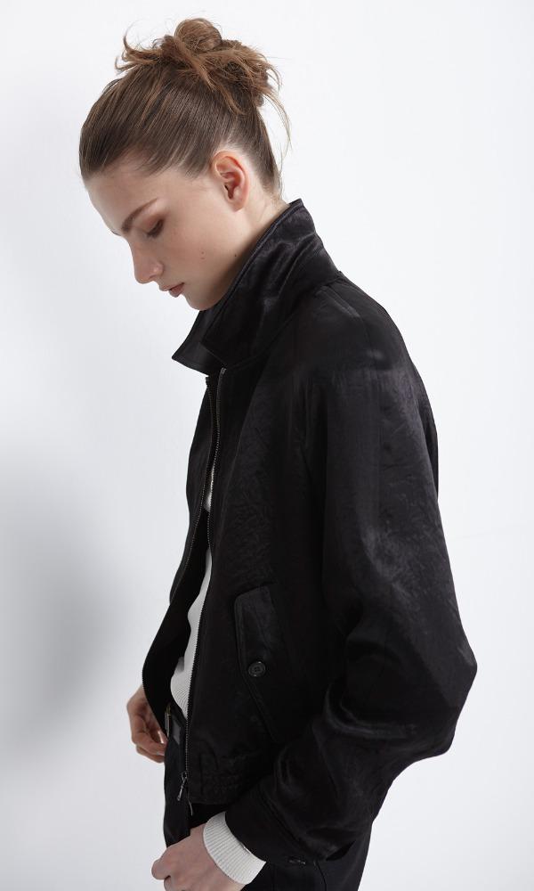 [9/17부터 순차 배송] VINTAGE WASHED SATIN 90'S BLOUSON (BLACK)