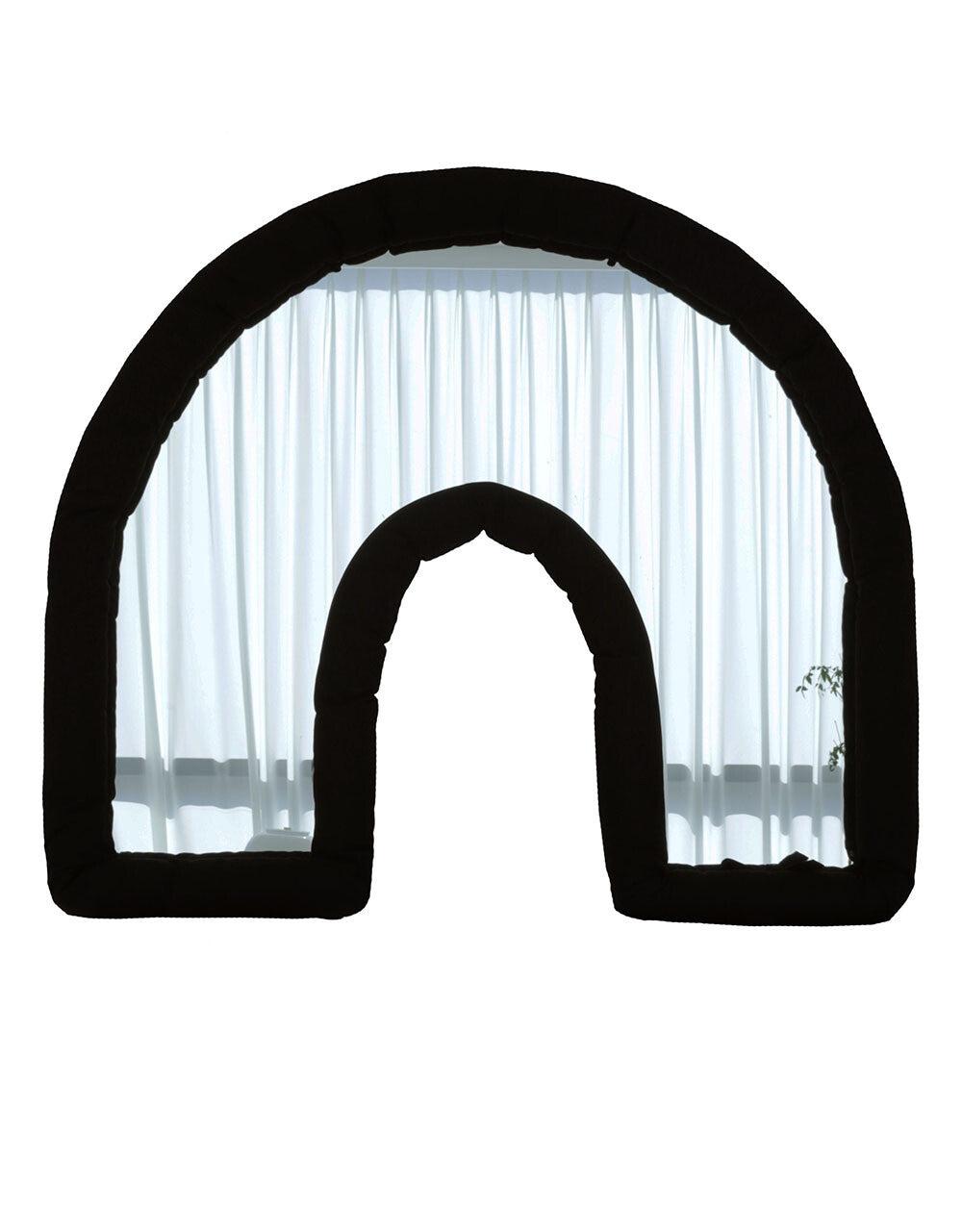 MIHOMIDU 'U'Black cushion mirror