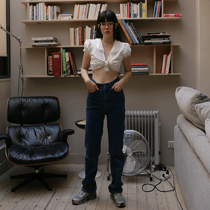 4차 lace trim crop blouse