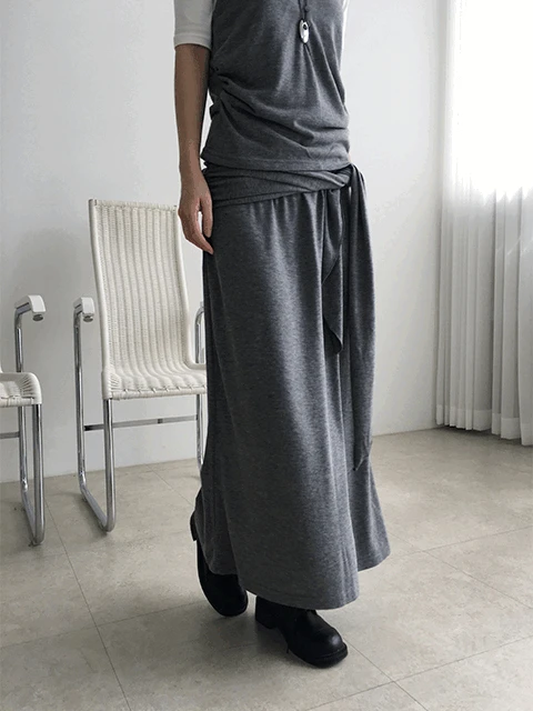 Relax strap long skirt (gray, black)