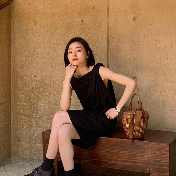 Mually Irregular Design Twisted Shoulder Sleeveless Dress