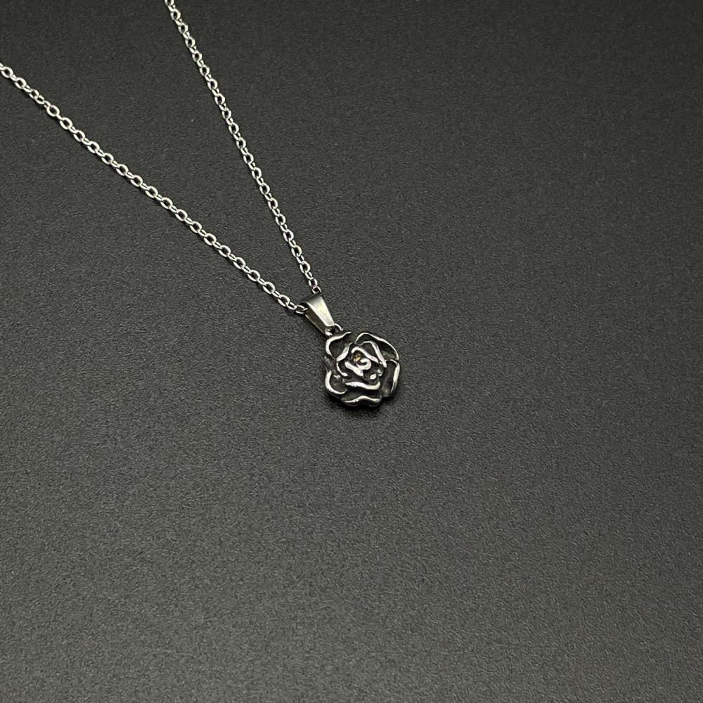 엔틱 장미 목걸이 antique Rose necklace 여자목걸이 써지컬목걸이