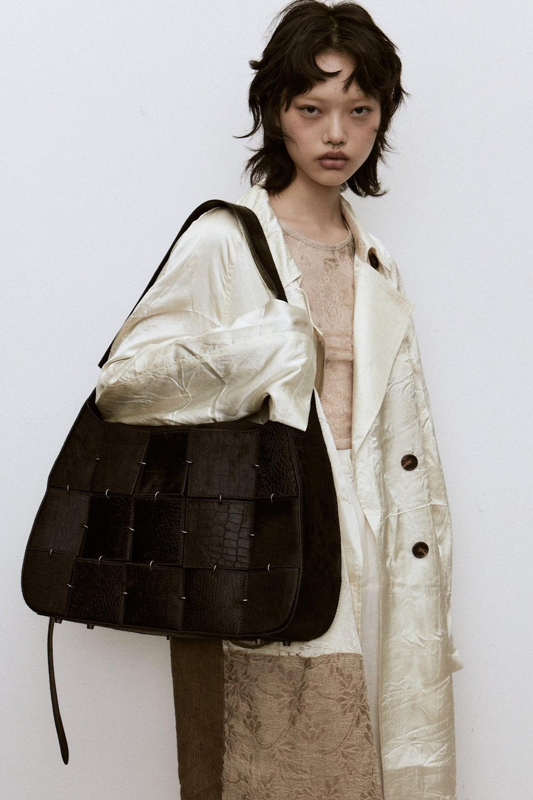 [PRE-ORDER]Black Horsehair Crossbody Bag(Large)