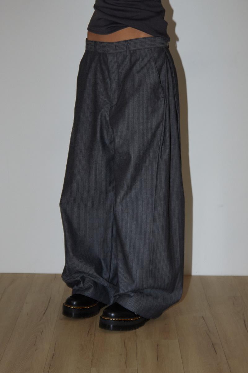 SIGNAL SIDE TUCK HERRINGBONE DENIM