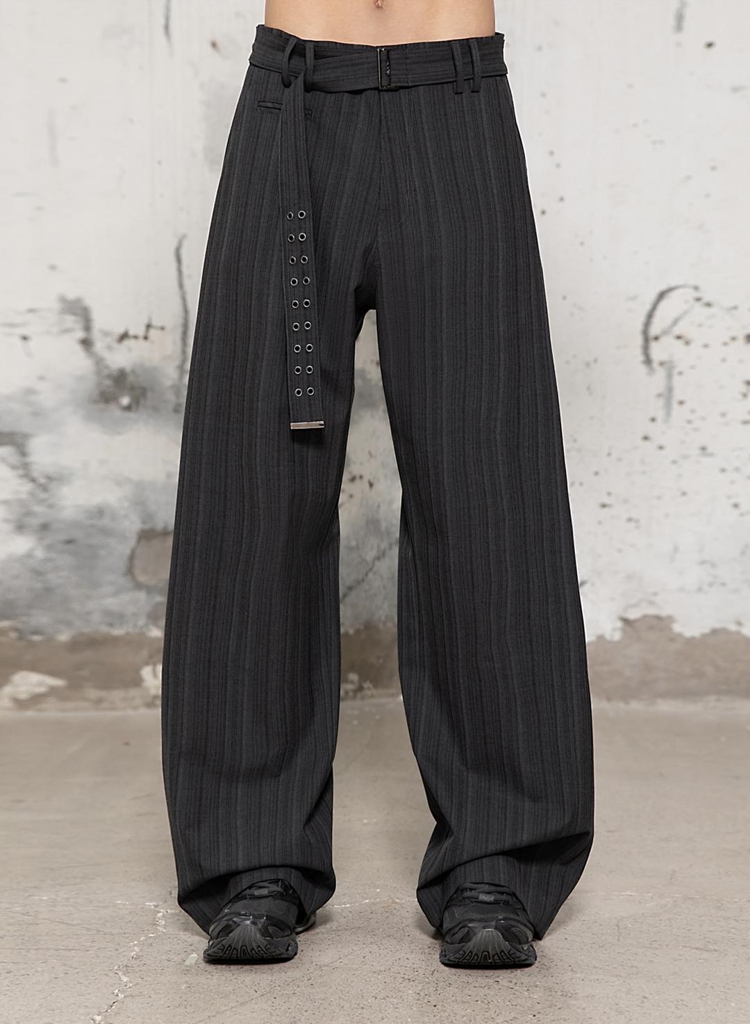 에일로 벨티드 팬츠 [차콜 멀티 스트라이프]