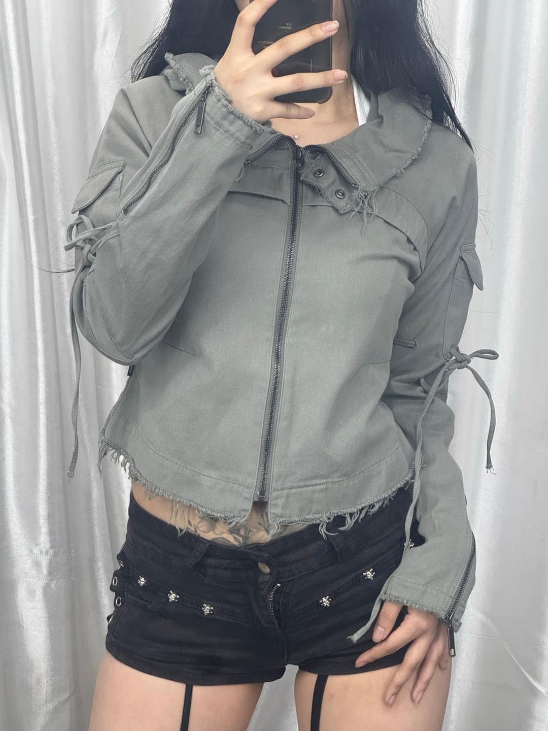 Sculptor strap hooded jacket | 후루츠패밀리