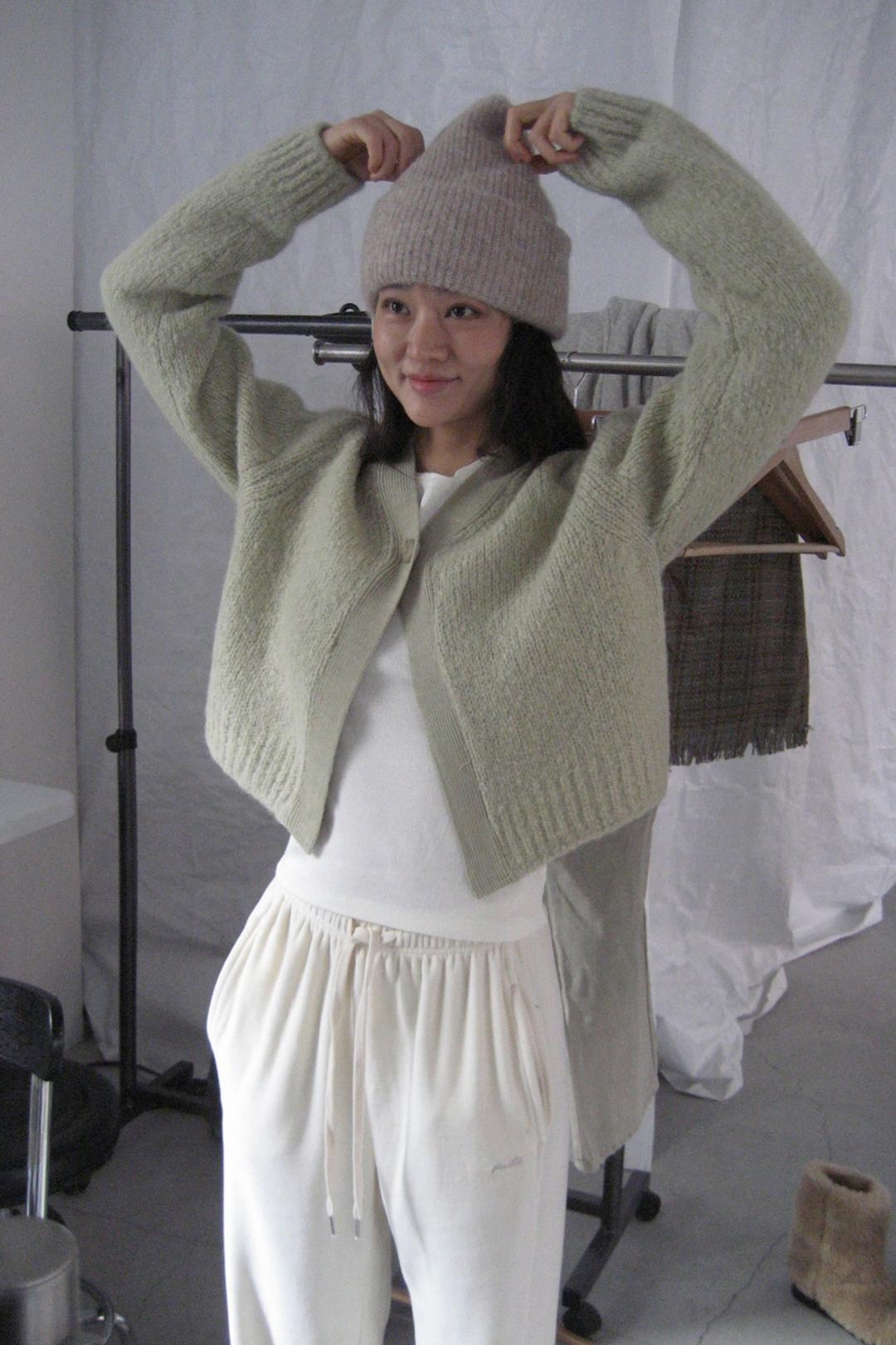 creamer puff cardigan_olive