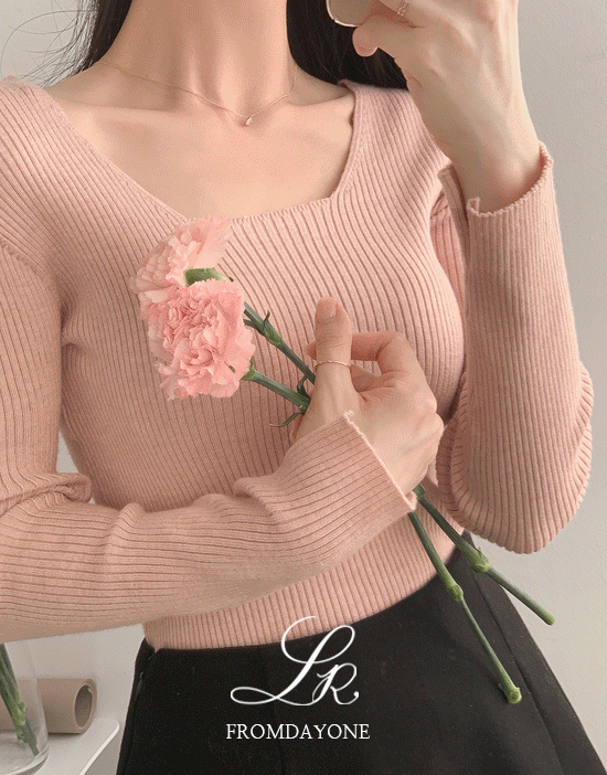 프롬데이원 봄🌷Made)오브여리 브이스퀘어넥 골지니트(긴팔/여리슬림핏/트임/베이직/데일리룩/데이트룩/출근룩/겨울)