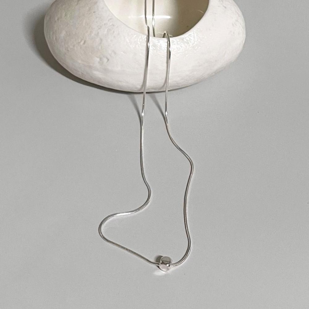 silver925 스네이크 사각 볼 목걸이