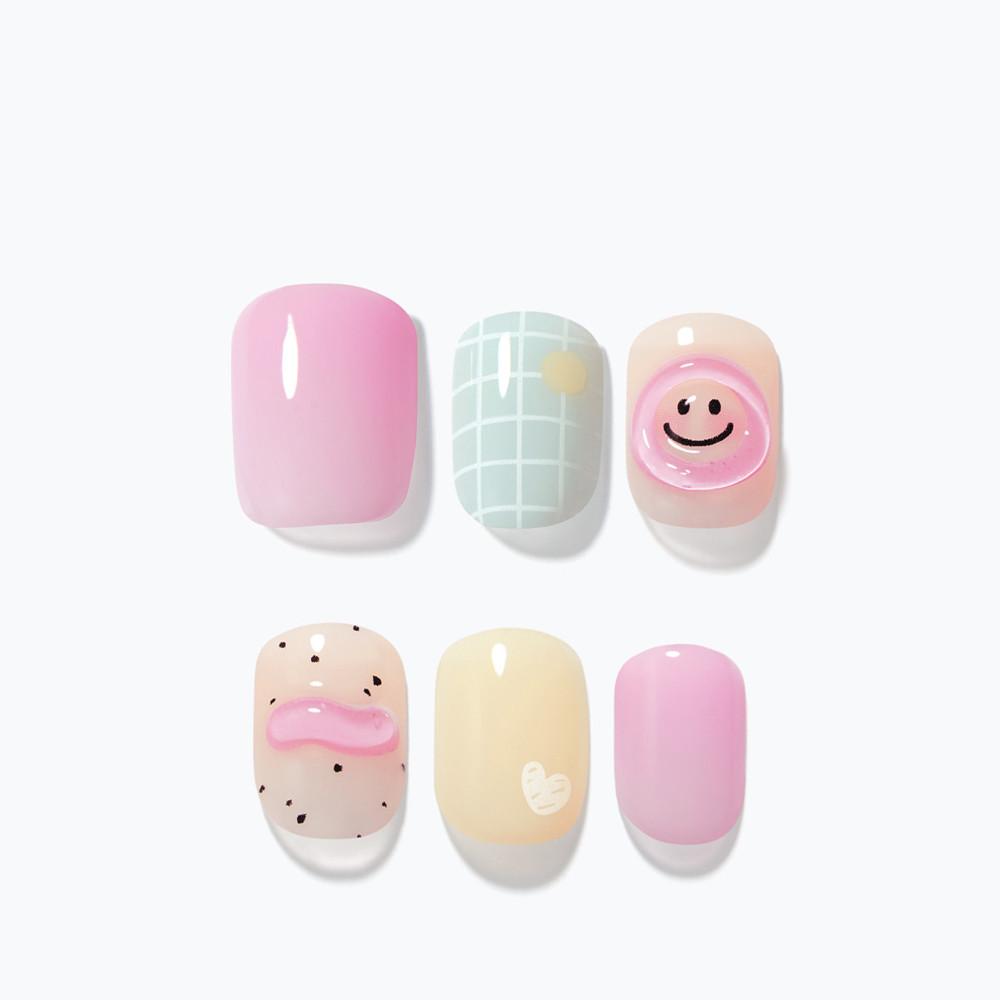 데싱디바 매직프레스 스마일 모빌 네일팁 (숏 스퀘어)