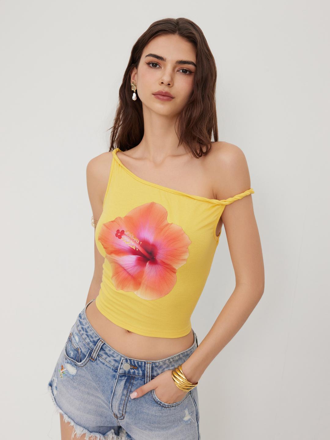 Asymmetrical Neck Floral Graphic Twist Cami Top
