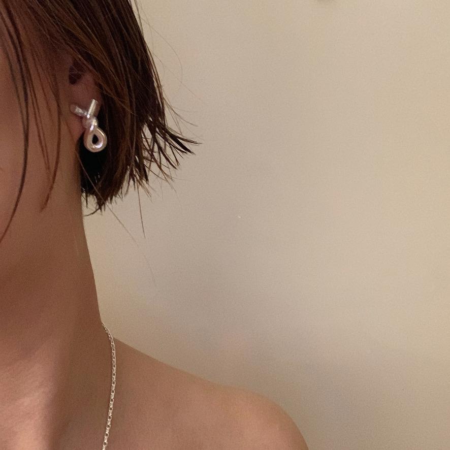 Big rope shape earrings
