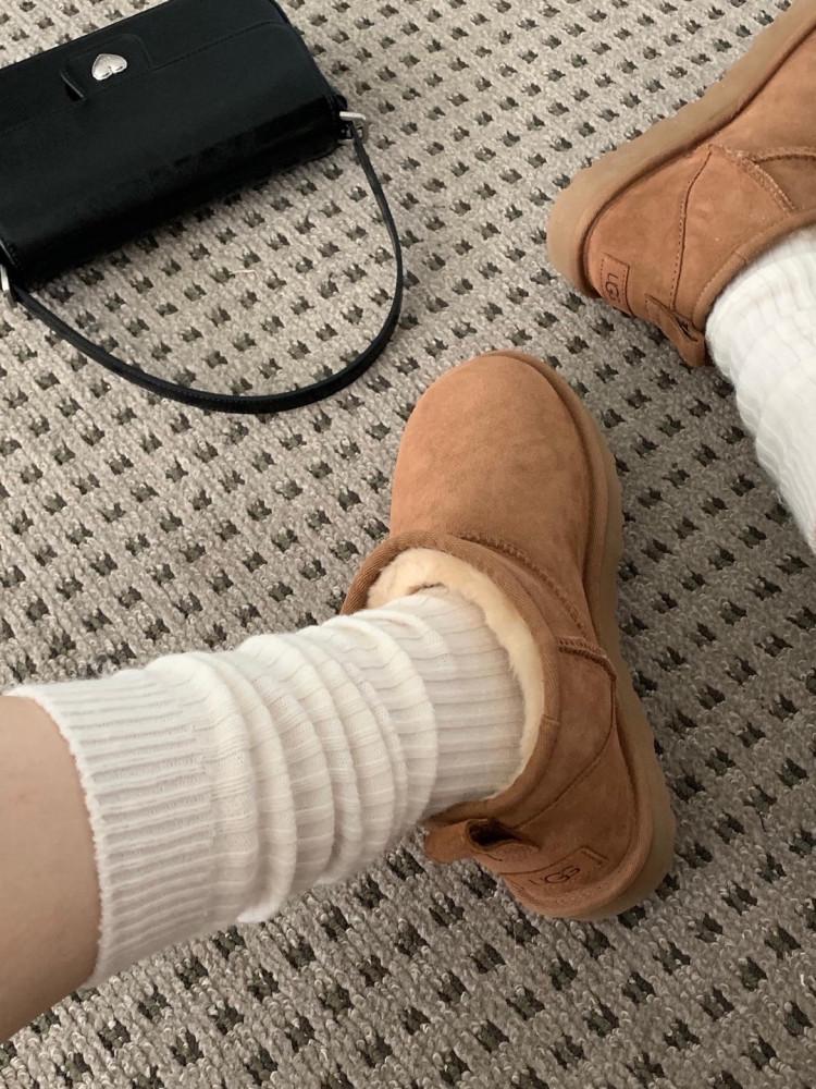 웜 캐시미어 니삭스