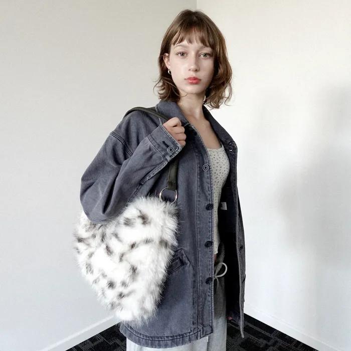 Mella fur shoulder bag_leopard