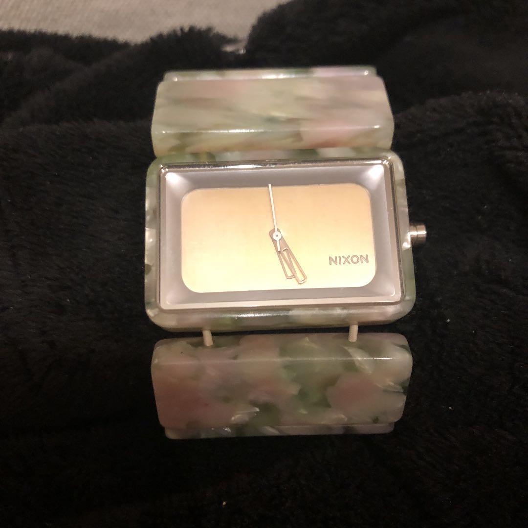 NIXON・レディース腕時計